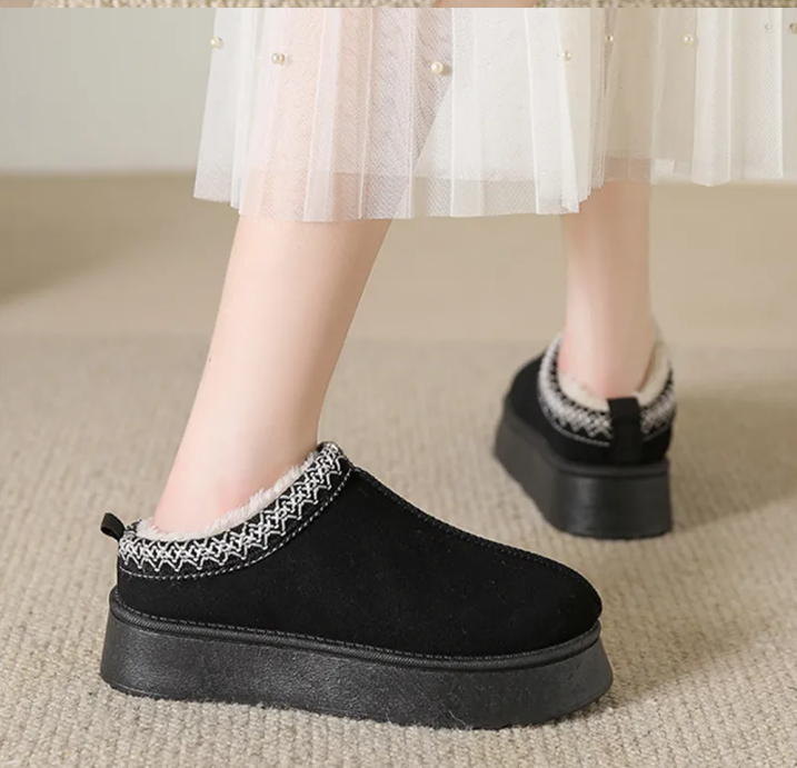 Les Bottines Douillettes – Chaussons Montants Fourrés, Semelle Plateforme